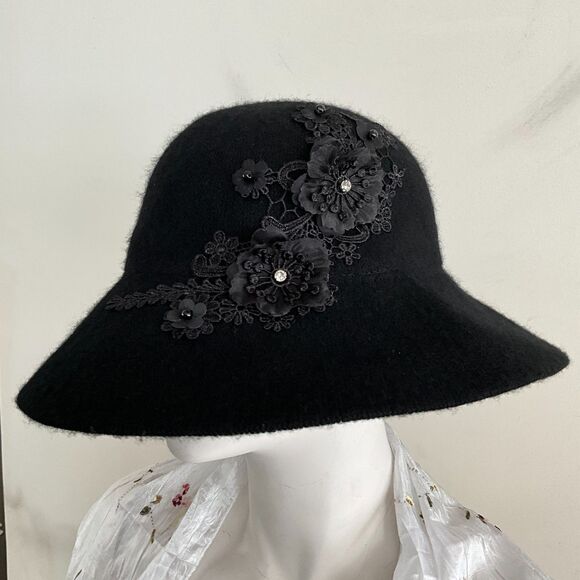 August Hat Wool Embellished Hat Black OSFM main image 4
